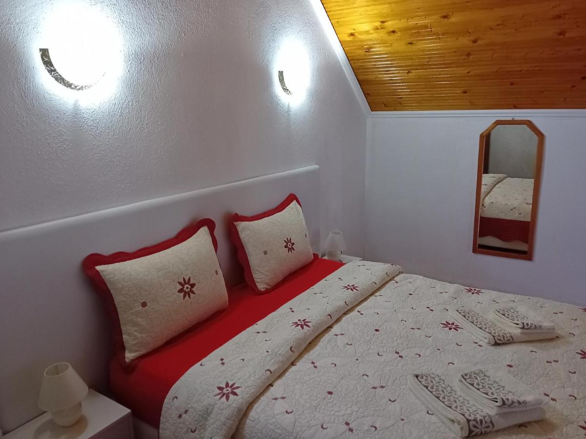 Apartment стела *